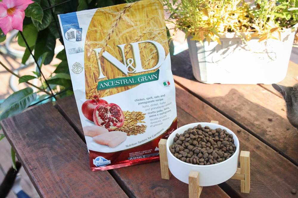Farmina Natural & Delicious Chicken & Ancestral Low-Grain Formula Dry Cat Food
