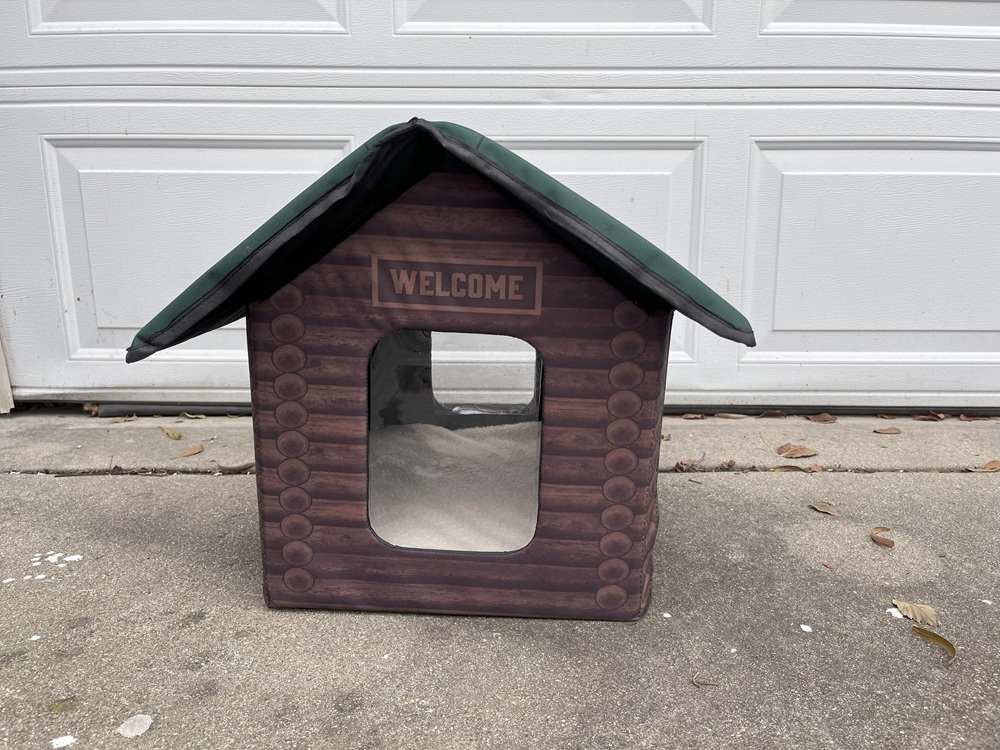 K&H Pet Products Outdoor Heated Kitty House