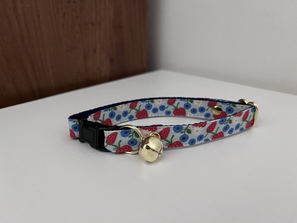 Made By Cleo Berry Bramble Cat Collar