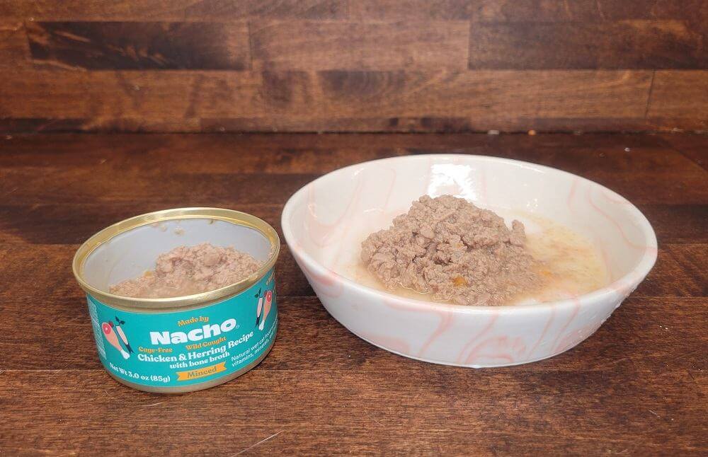 Made by Nacho Wild-Caught Chicken & Herring Recipe Minced with Bone Broth