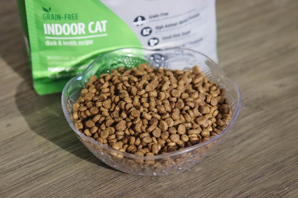 Nulo Freestyle Duck & Lentils Grain-Free Indoor Dry Cat Food