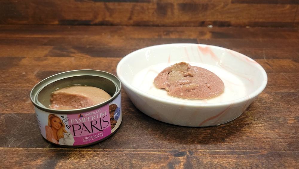 Pamper Like Paris Chicken and Beef Dinner in a Hydrating Puree Wet Cat Food