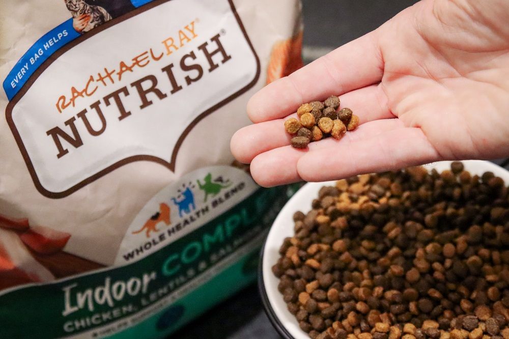 Rachael Ray Nutrish Indoor Complete Chicken, Lentils & Salmon Recipe Dry Cat Food