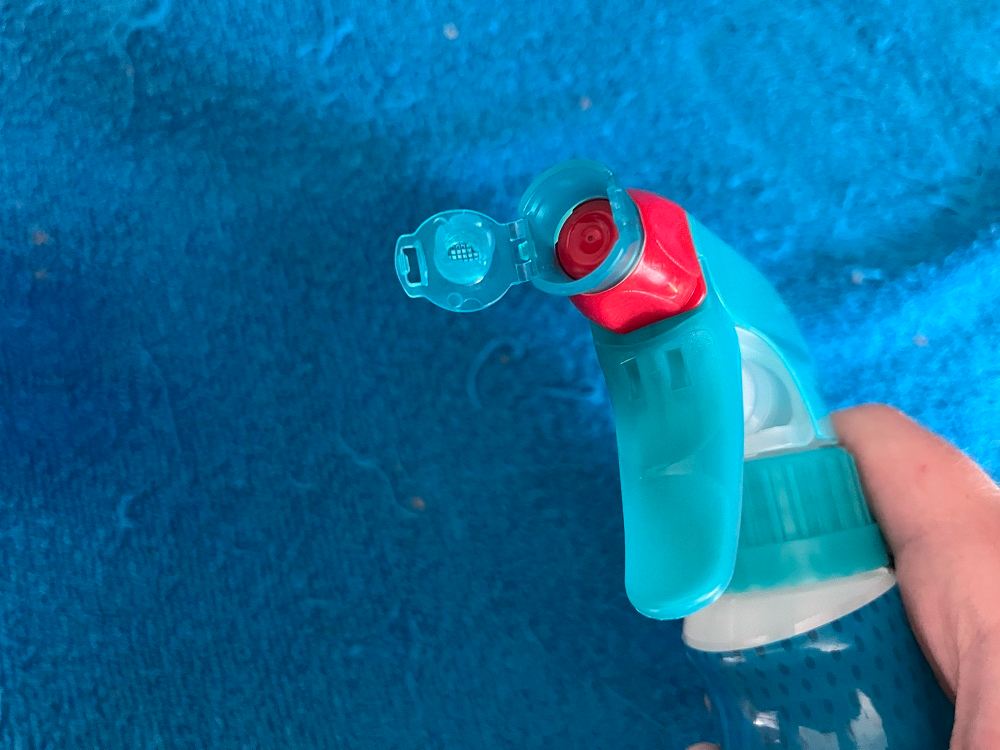 Simple Solution Extreme Odor and Stain Remover